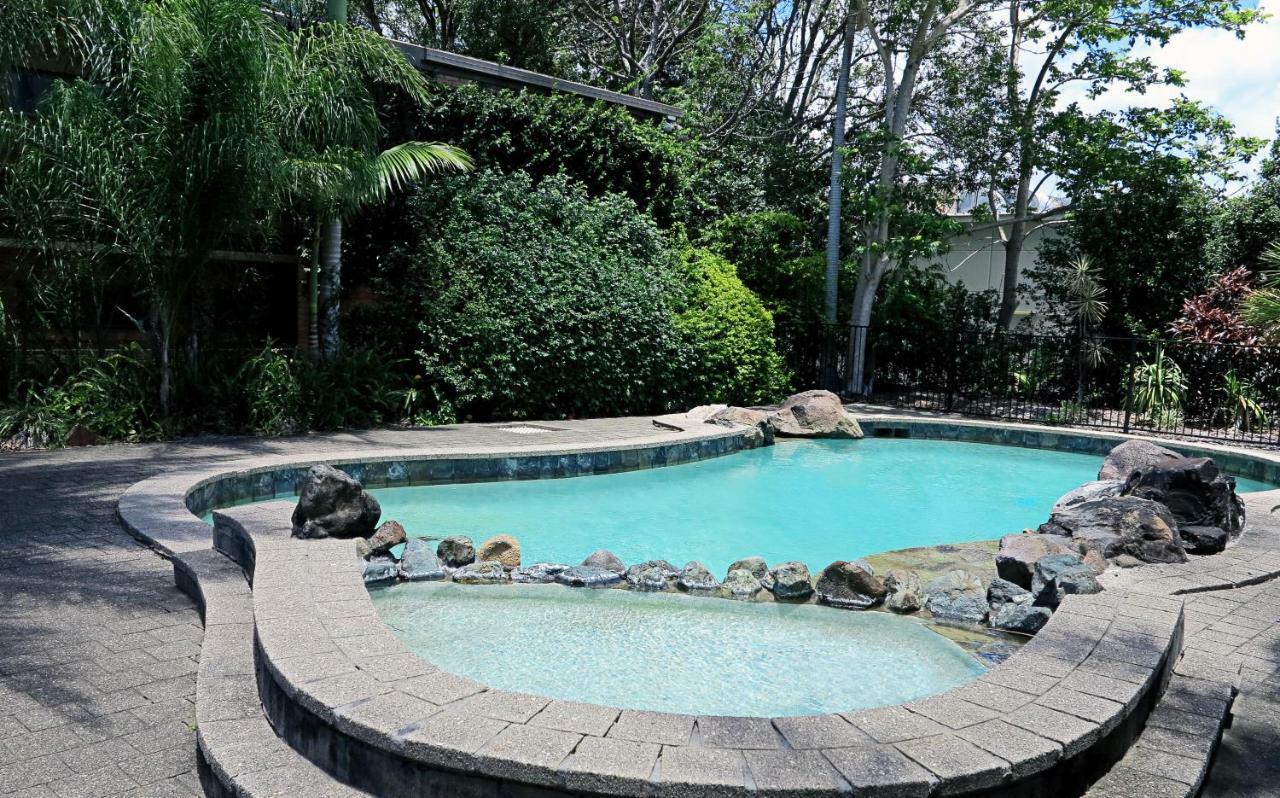 Villa Noosa Hotel Noosaville Exteriör bild
